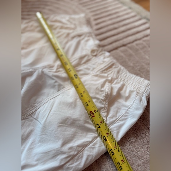 BDG Mid/Low Rise Cargos - Picture 13 of 16